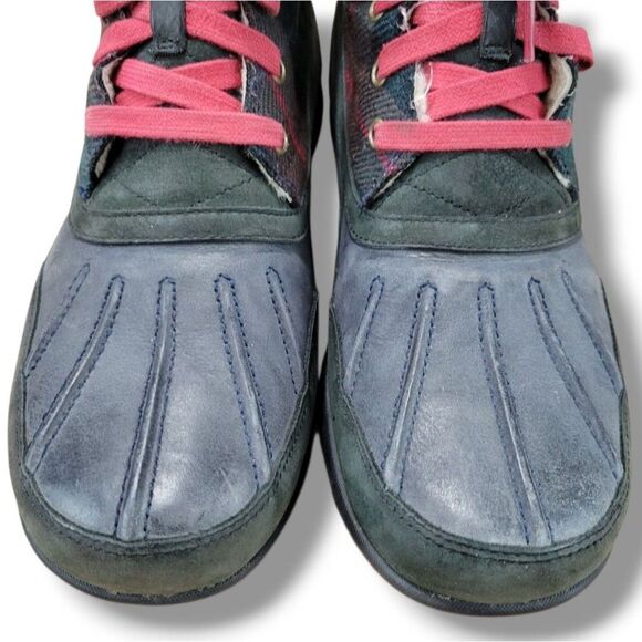 Cole Haan Shoes Size 8.5 Cole Haan Air Rhone Quilted Navy Plaid Waterproof Boots - Picture 4 of 12